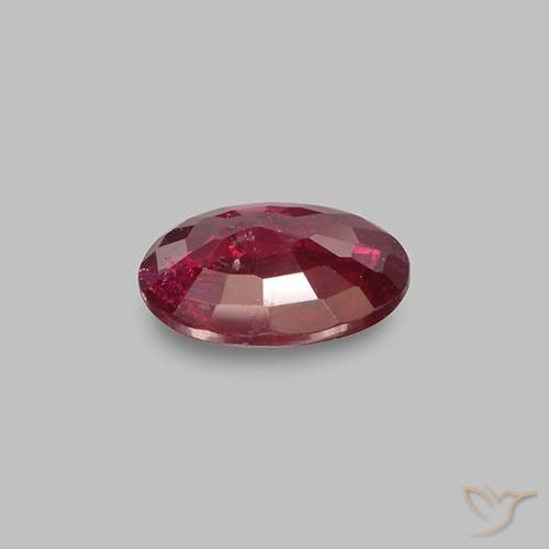 Rubino Vino rosso naturale da 0.49 ct, Taglio ovale, VS-SI
