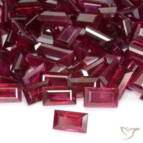Rubino Rosso medio naturale da 0.26 ct, Taglio a baguette, VS-SI