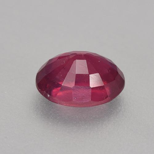 Rubino Rosso medio-scuro naturale da 2.02 ct, Taglio ovale, VS-SI
