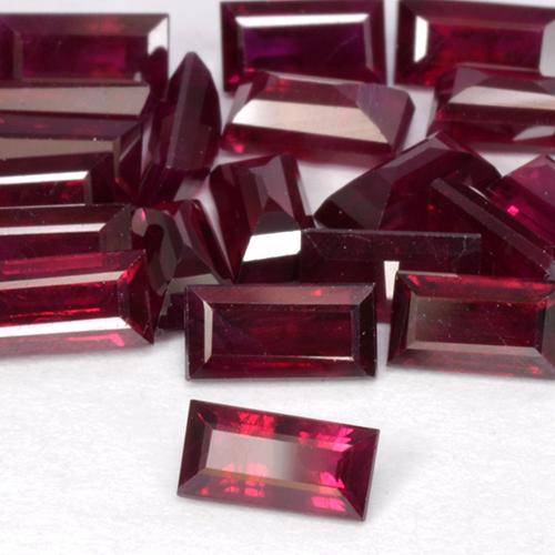 Rubino Rosso scuro naturale da 0.31 ct, Taglio a baguette, VS-SI