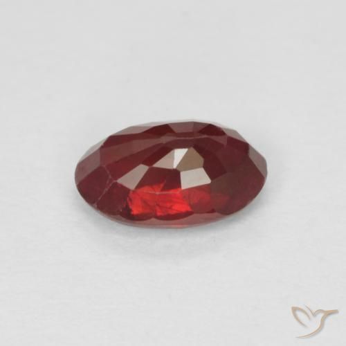 Rubino Sangue rosso naturale da 0.59 ct, Ovale, VS-SI