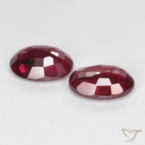 Gemme di Rubino Rosso scuro naturale da 1.11 ct, Ovale, VS-SI