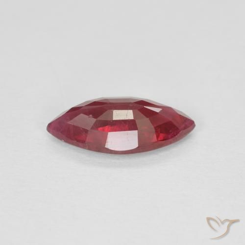 Rubino Rosso scuro naturale da 1.08 ct, Taglio marquise, VS-SI