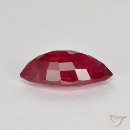 Rubino Rosso scuro naturale da 1.04 ct, Taglio marquise, VS-SI