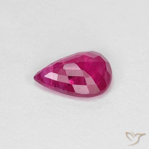 Rubino Rosso tendente al rosa naturale da 0.84 ct, Forma a pera, VS
