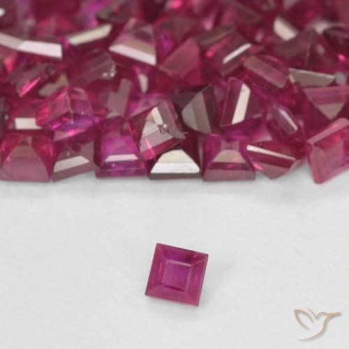 Rubino Rosso scuro naturale da 0.09 ct, Quadrato, VS