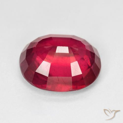 Rubino Rosso medio naturale da 8.60 ct, Ovale, VS