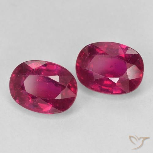 Gemme di Rubino Rosso scuro naturale da 4.13 ct, Ovale, VS