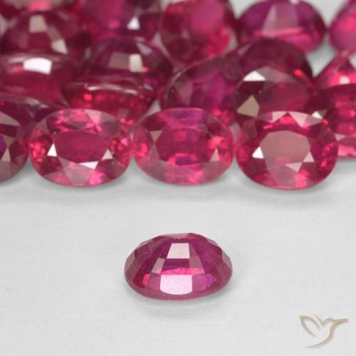 Rubino Rosa rossastro intenso naturale da 2.03 ct, Ovale, VS