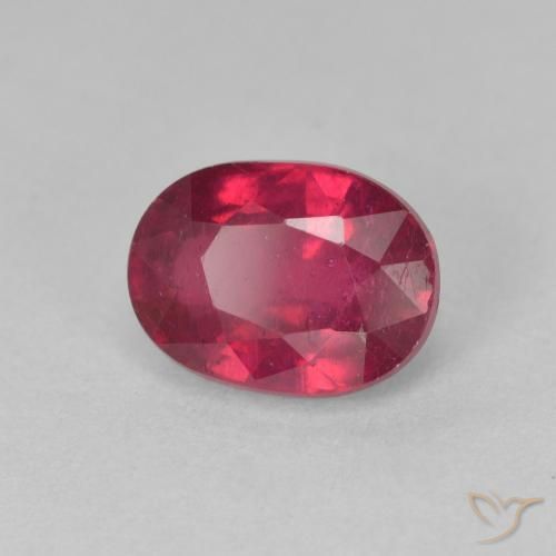 Rubino Medium Dark-Red naturale da 2.00 ct, Ovale, VS