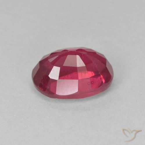 Rubino Medium Dark-Red naturale da 2.00 ct, Ovale, VS