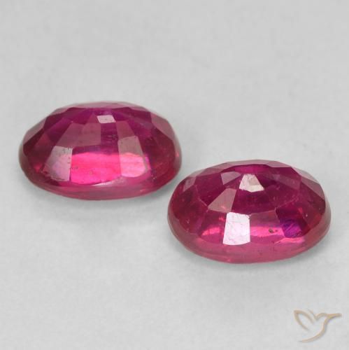 Gemme di Rubino Rosso purpureo naturale da 2.62 ct, Ovale, VS