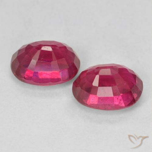 Gemme di Rubino Rosa rossastro intenso naturale da 4.17 ct, Ovale, VS