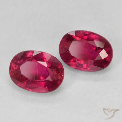 Gemme di Rubino Medium Dark-Red naturale da 2.49 ct, Ovale, VS