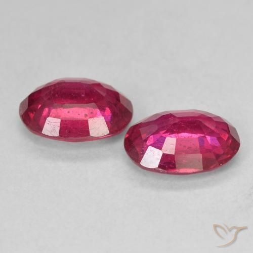 Gemme di Rubino Rosso tendente al rosa naturale da 3.05 ct, Ovale, VS