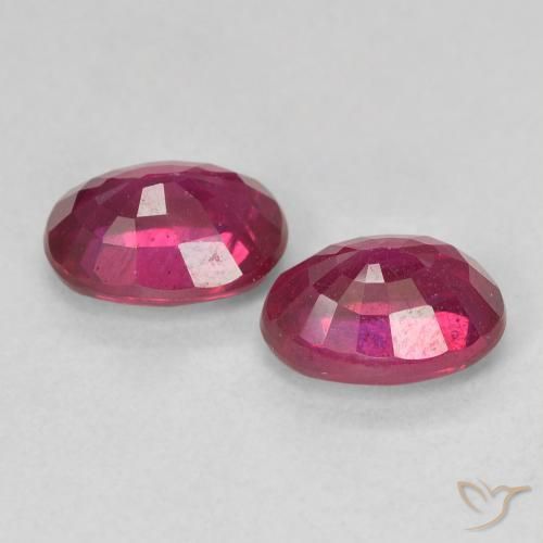 Gemme di Rubino Rosso chiaro naturale da 2.51 ct, Ovale, VS