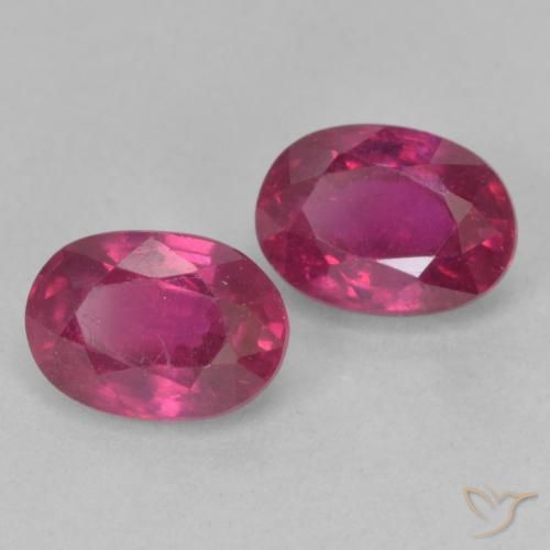 Gemme di Rubino Rosso chiaro naturale da 2.62 ct, Ovale, VS