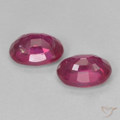 Gemme di Rubino Rosso chiaro naturale da 2.30 ct, Ovale, VS