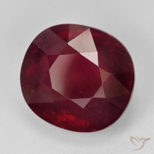 Rubino Vino rosso naturale da 29.74 ct, Ovale, VVS-VS
