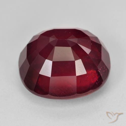 Rubino Vino rosso naturale da 29.74 ct, Ovale, VVS-VS