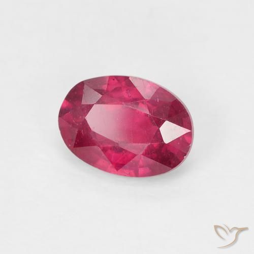 Rubino Medium Dark-Red naturale da 1.08 ct, Ovale, VS