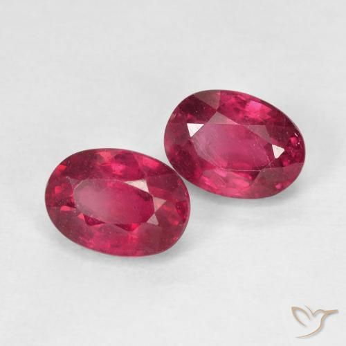 Gemme di Rubino Rosa rossastro intenso naturale da 2.76 ct, Ovale, VS