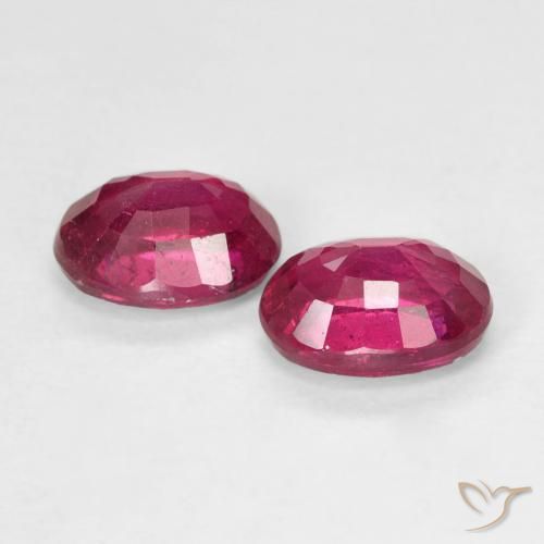 Gemme di Rubino Rosa rossastro intenso naturale da 2.37 ct, Ovale, VS