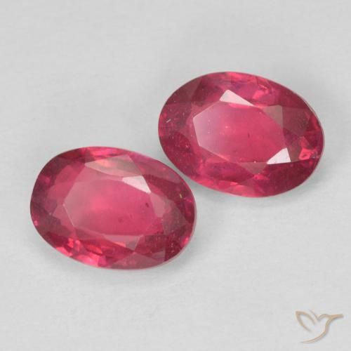 Gemme di Rubino Rosa rossastro intenso naturale da 2.05 ct, Ovale, VS