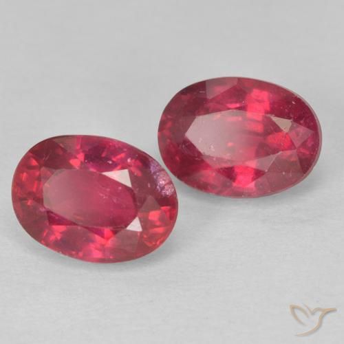 Gemme di Rubino Medium Dark-Red naturale da 2.62 ct, Ovale, VS