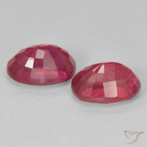 Gemme di Rubino Medium Dark-Red naturale da 2.62 ct, Ovale, VS