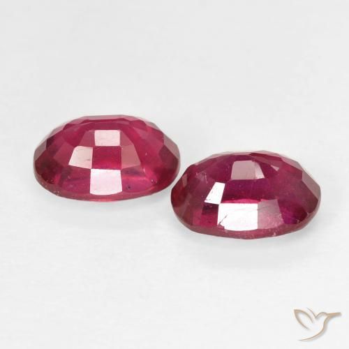 Gemme di Rubino Medium Dark-Red naturale da 2.56 ct, Ovale, VS