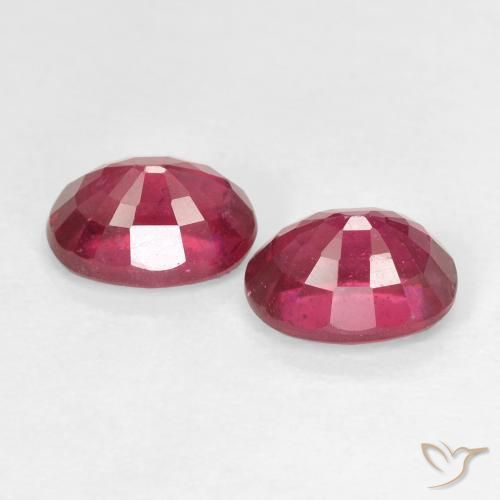 Gemme di Rubino Medium Dark-Red naturale da 2.57 ct, Ovale, VS