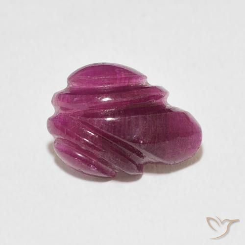 Rubino Viola medio naturale da 2.88 ct, Taglio a fantasia, Opaco