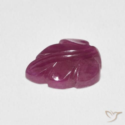 Rubino Magenta naturale da 2.30 ct, Taglio a fantasia, Opaco