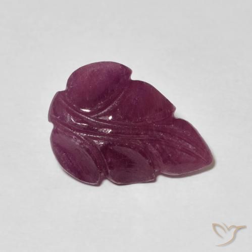 Rubino Viola scuro naturale da 3.21 ct, Taglio a fantasia, Opaco