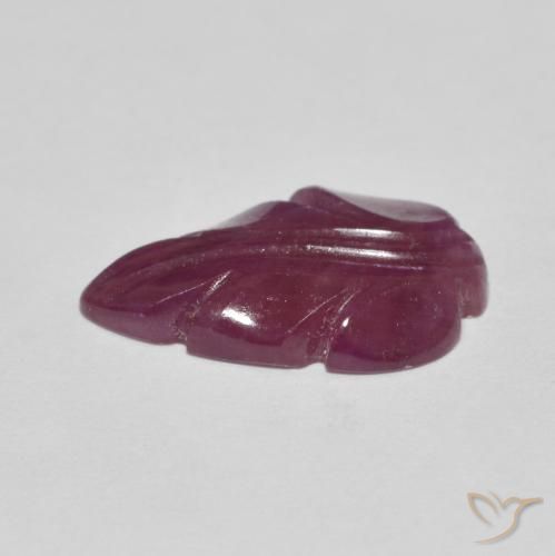 Rubino Viola medio naturale da 4.07 ct, Taglio a fantasia, Opaco