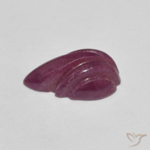 Rubino Viola rossastro naturale da 2.52 ct, Taglio a fantasia, Opaco