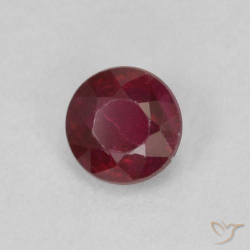 Rubino Rosso scuro naturale da 0.30 ct, Rotondo, VS