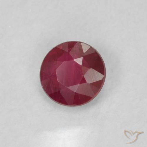 Rubino Rosso scuro naturale da 0.19 ct, Rotondo, VS