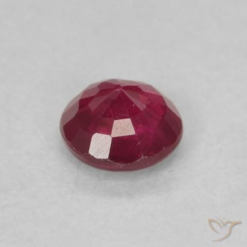 Rubino Medium Dark-Red naturale da 0.21 ct, Rotondo, VS