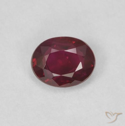 Rubino Rosso scuro naturale da 0.39 ct, Ovale, VS
