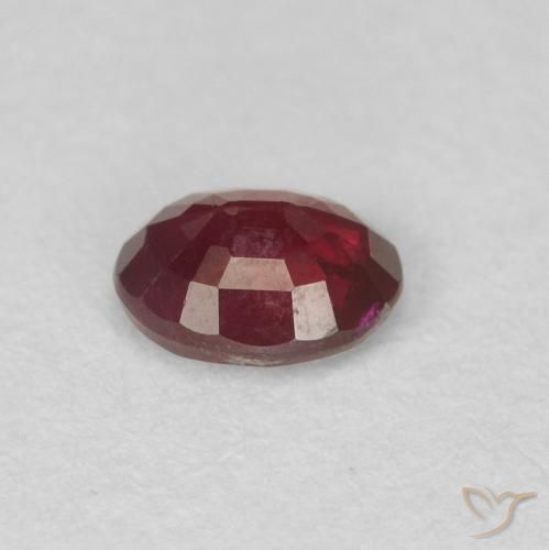 Rubino Rosso medio naturale da 0.43 ct, Ovale, VS