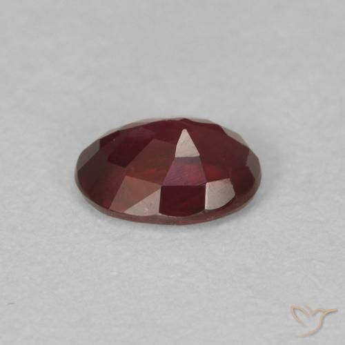 Rubino Rosso scuro naturale da 0.39 ct, Ovale, VS