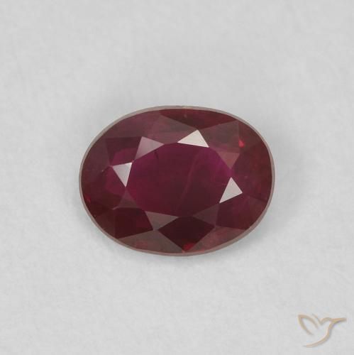 0.42ct Naturale Rosso scuro Rubino, Ovale, VS