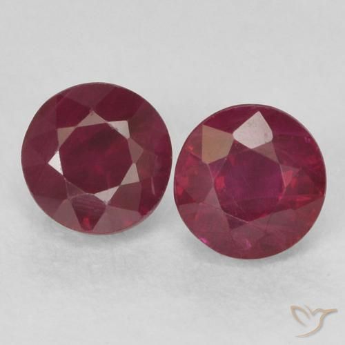 Gemme di Rubino Rosso scuro naturale da 0.72 ct, Rotondo, VS-SI