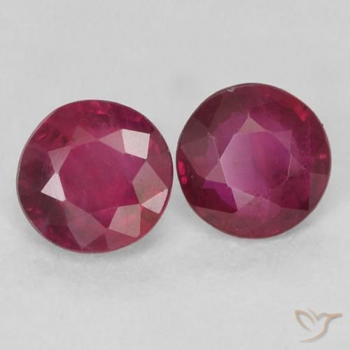 Gemme di Rubino Rosso scuro naturale da 0.48 ct, Rotondo, VS-SI