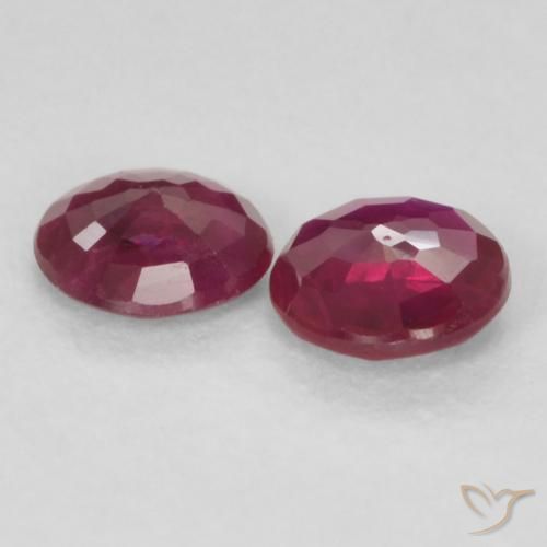 Gemme di Rubino Rosso scuro naturale da 0.44 ct, Rotondo, VS-SI