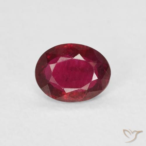 0.38ct Naturale Rosso scuro Rubino, Ovale, VVS-VS