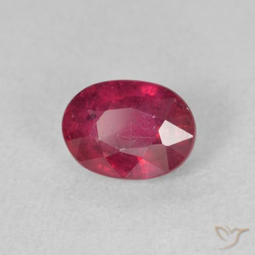 Rubino Rosa rossastro intenso naturale da 1.53 ct, Ovale, VS