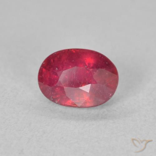Rubino Medium Dark-Red naturale da 1.54 ct, Ovale, VS